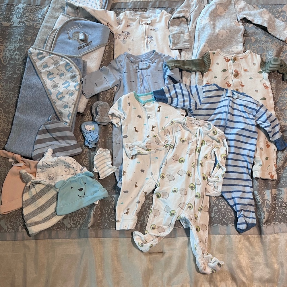 18 pc baby 0-3M nighttime set